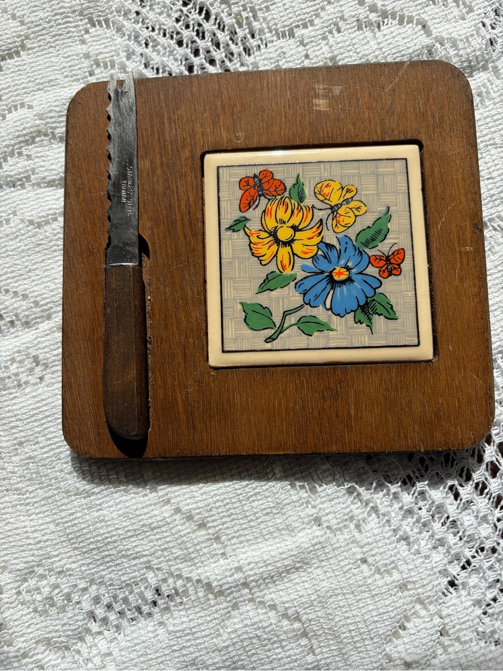 Vintage 70’s Wood Cheese Board w/ Floral Tile Inset and Magnetic Spreader Knife